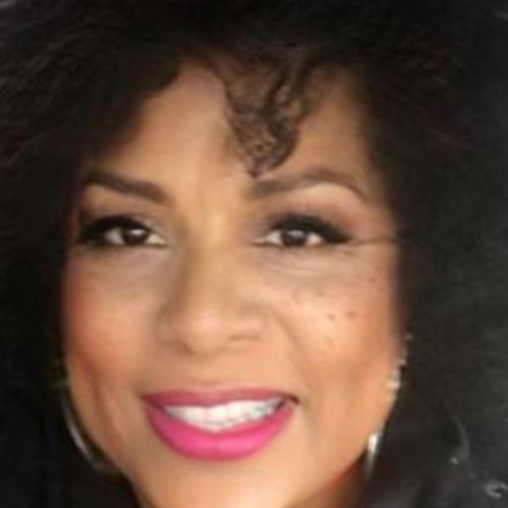 Meet your Posher, Delores